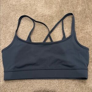 Vuori sports bra